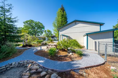 5843 Sierra Dr, Redding, CA 96003 photo 39