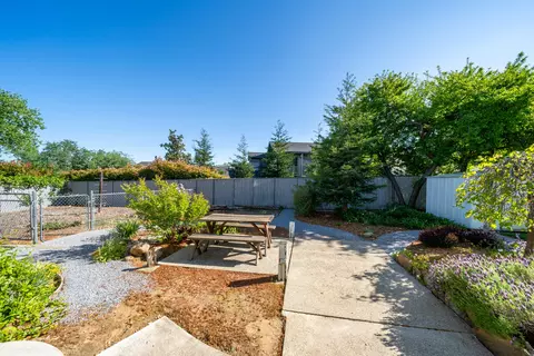 5843 Sierra Dr, Redding, CA 96003 photo 42