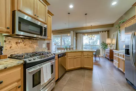 2977 Nicolet Ln, Redding, CA 96001 photo 12