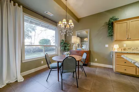 2977 Nicolet Ln, Redding, CA 96001 photo 8