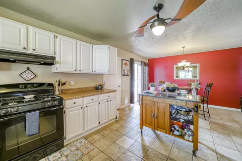 4645 Enchanted Way, Redding, CA 96001 photo 17