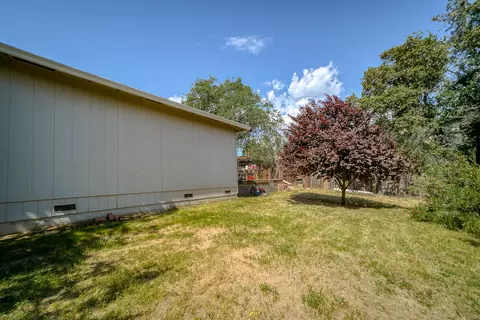 4645 Enchanted Way, Redding, CA 96001 photo 22