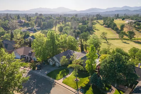 6306 Carmel Dr, Redding, CA 96003 photo 25