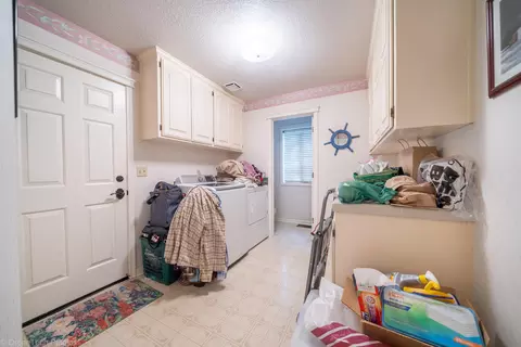 6306 Carmel Dr, Redding, CA 96003 photo 63