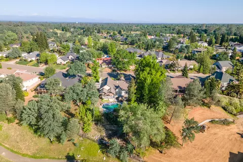 6306 Carmel Dr, Redding, CA 96003 photo 28
