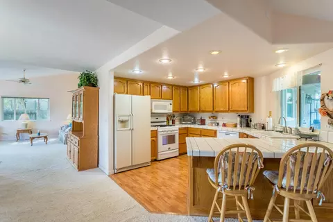 2730 Crystal Tree Dr, Redding, CA 96001 photo 16