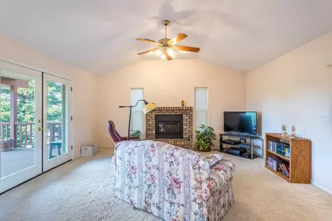 2730 Crystal Tree Dr, Redding, CA 96001 photo 12