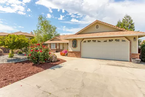 2730 Crystal Tree Dr, Redding, CA 96001 photo 4
