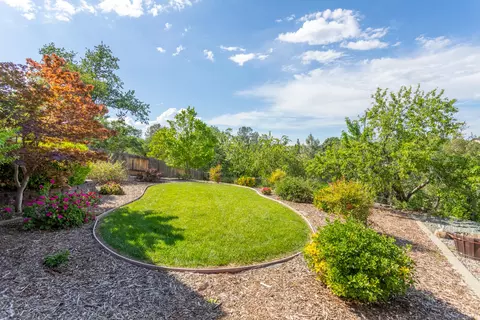 2730 Crystal Tree Dr, Redding, CA 96001 photo 31