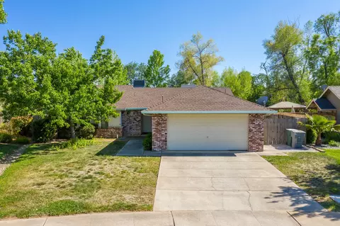 2431 Candlewood Dr, Redding, CA 96003 photo 1