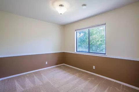 2431 Candlewood Dr, Redding, CA 96003 photo 11