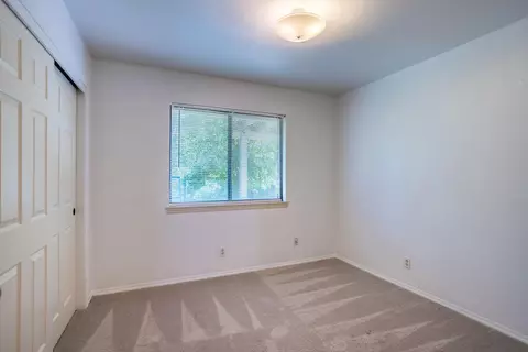 2431 Candlewood Dr, Redding, CA 96003 photo 9