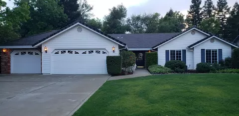 4128 Windwood Dr, Redding, CA 96002 photo 1
