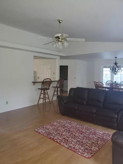 4128 Windwood Dr, Redding, CA 96002 photo 9