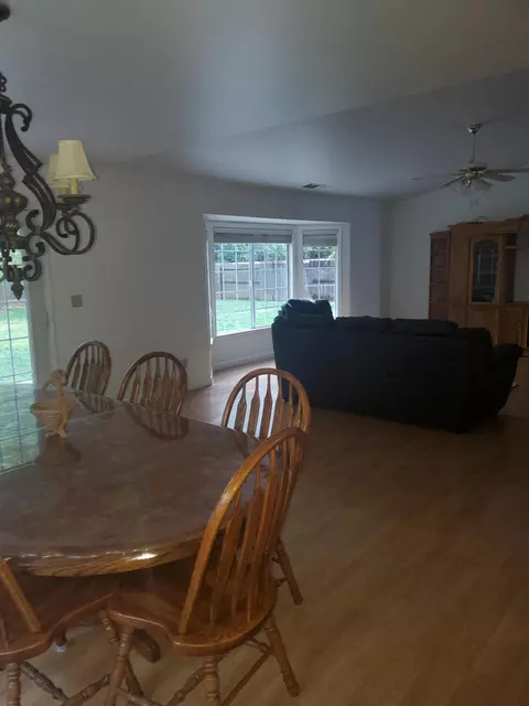 4128 Windwood Dr, Redding, CA 96002 photo 8