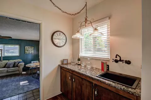 3864 Traverse St, Redding, CA 96002 photo 15