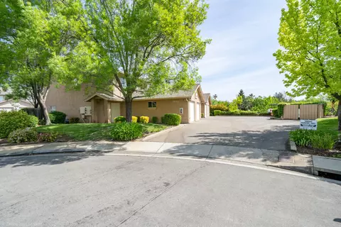 1460 Serrano Pl, Redding, CA 96003 photo 5