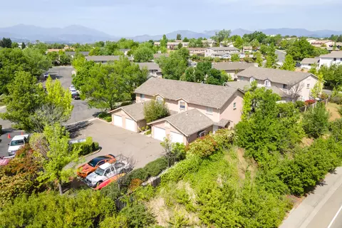 1460 Serrano Pl, Redding, CA 96003 photo 11