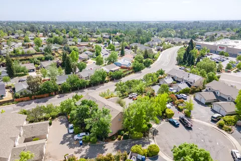 1460 Serrano Pl, Redding, CA 96003 photo 17