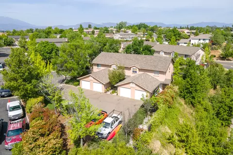 1460 Serrano Pl, Redding, CA 96003 photo 10