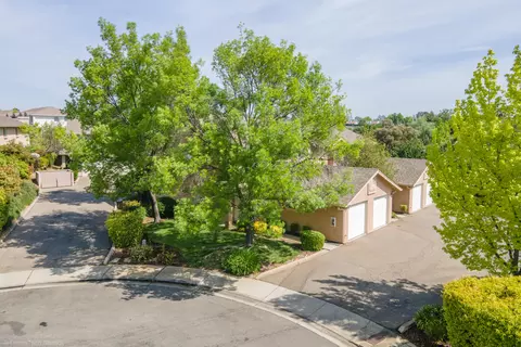 1460 Serrano Pl, Redding, CA 96003 photo 8