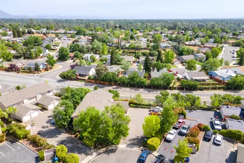 1460 Serrano Pl, Redding, CA 96003 photo 18