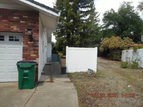 20196 Margarita, Redding, CA 96002 photo 3