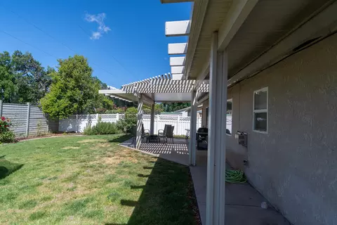 3716 Vinewood Dr, Anderson, CA 96007 photo 17