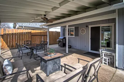 2484 Candlewood Dr, Redding, CA 96003 photo 23