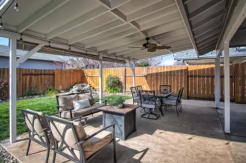 2484 Candlewood Dr, Redding, CA 96003 photo 24