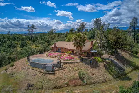 13012 Dry Creek Rd, Redding, CA 96003 photo 1