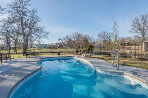 21702 Old Alturas Rd, Redding, CA 96003 photo 9