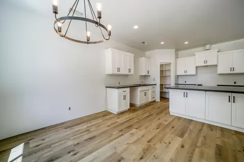 2355 Alden Ave, Redding, CA 96002 photo 15