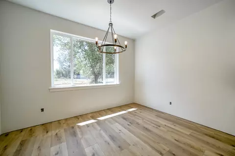 2355 Alden Ave, Redding, CA 96002 photo 13