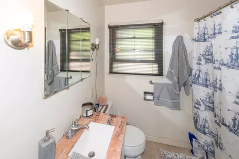 790 Locust St, Redding, CA 96001 photo 7