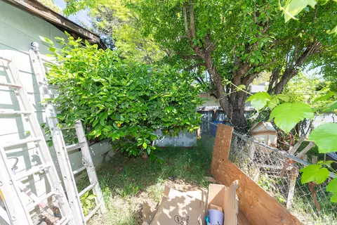 790 Locust St, Redding, CA 96001 photo 19