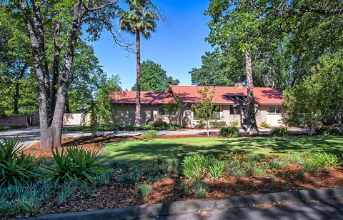4256 Alta Campo Dr, Redding, CA 96002 photo 1