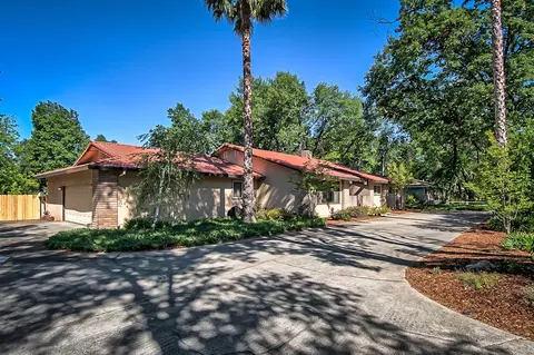 4256 Alta Campo Dr, Redding, CA 96002 photo 3