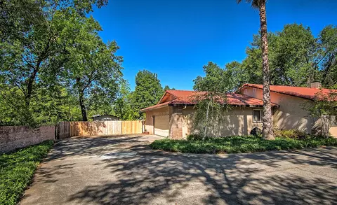 4256 Alta Campo Dr, Redding, CA 96002 photo 2