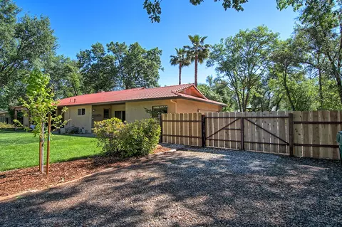 4256 Alta Campo Dr, Redding, CA 96002 photo 38