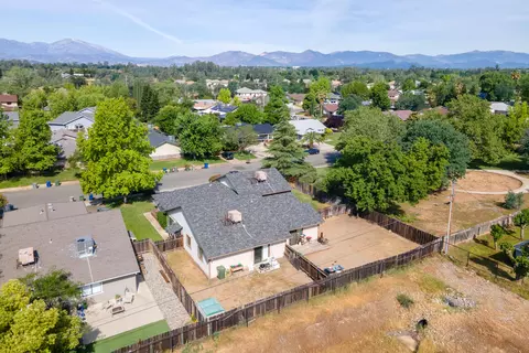 2015 Charade Way, Redding, CA 96003 photo 13