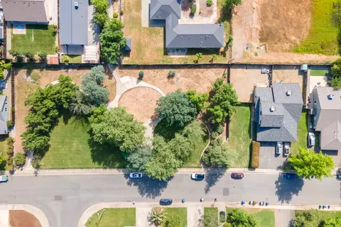 2015 Charade Way, Redding, CA 96003 photo 19