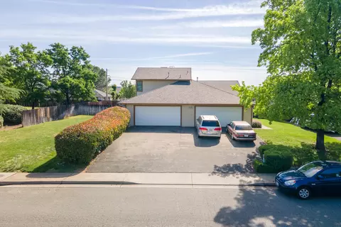 2015 Charade Way, Redding, CA 96003 photo 2