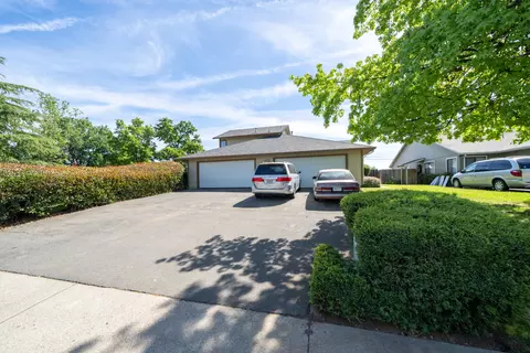 2015 Charade Way, Redding, CA 96003 photo 24