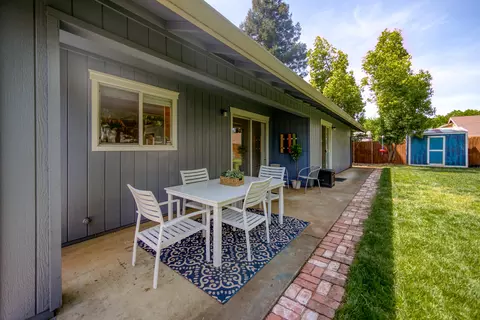 1927 Chiella Ln, Redding, CA 96002 photo 16