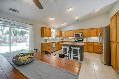 1927 Chiella Ln, Redding, CA 96002 photo 4