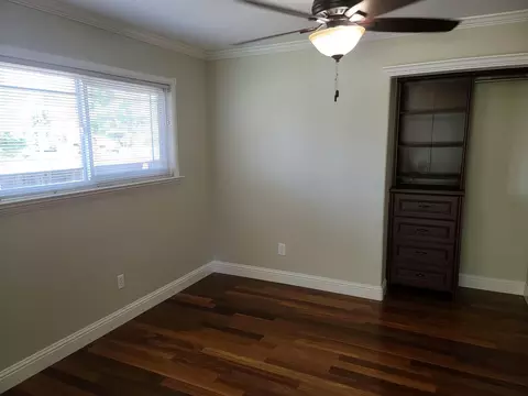 1014 Lorraine Dr, Redding, CA 96002 photo 7