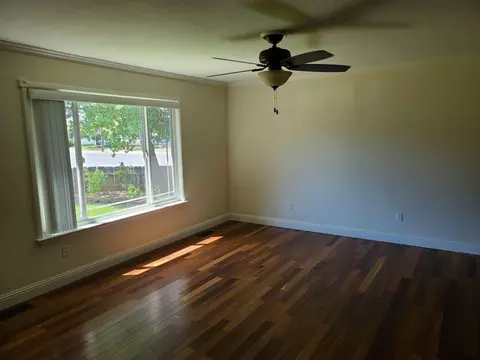 1014 Lorraine Dr, Redding, CA 96002 photo 5