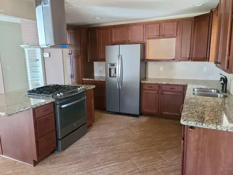 1014 Lorraine Dr, Redding, CA 96002 photo 3