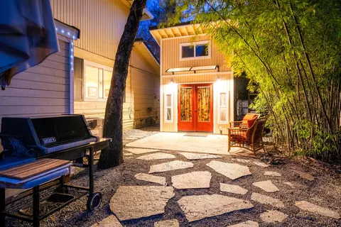3210 Forest Hills Dr, Redding, CA 96002 photo 4